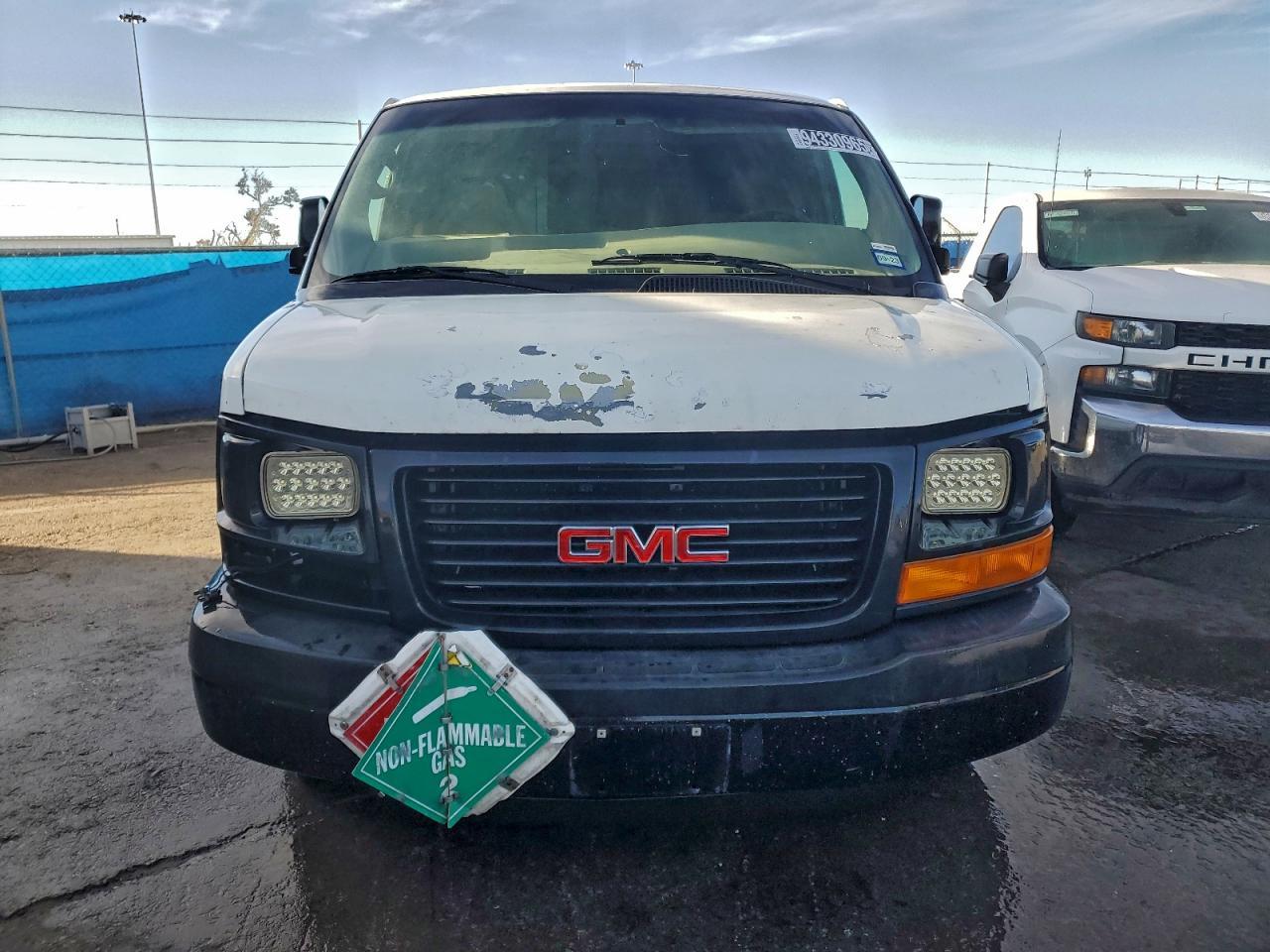2012 GMC Savana G2500 Delivery Van - Фото 5