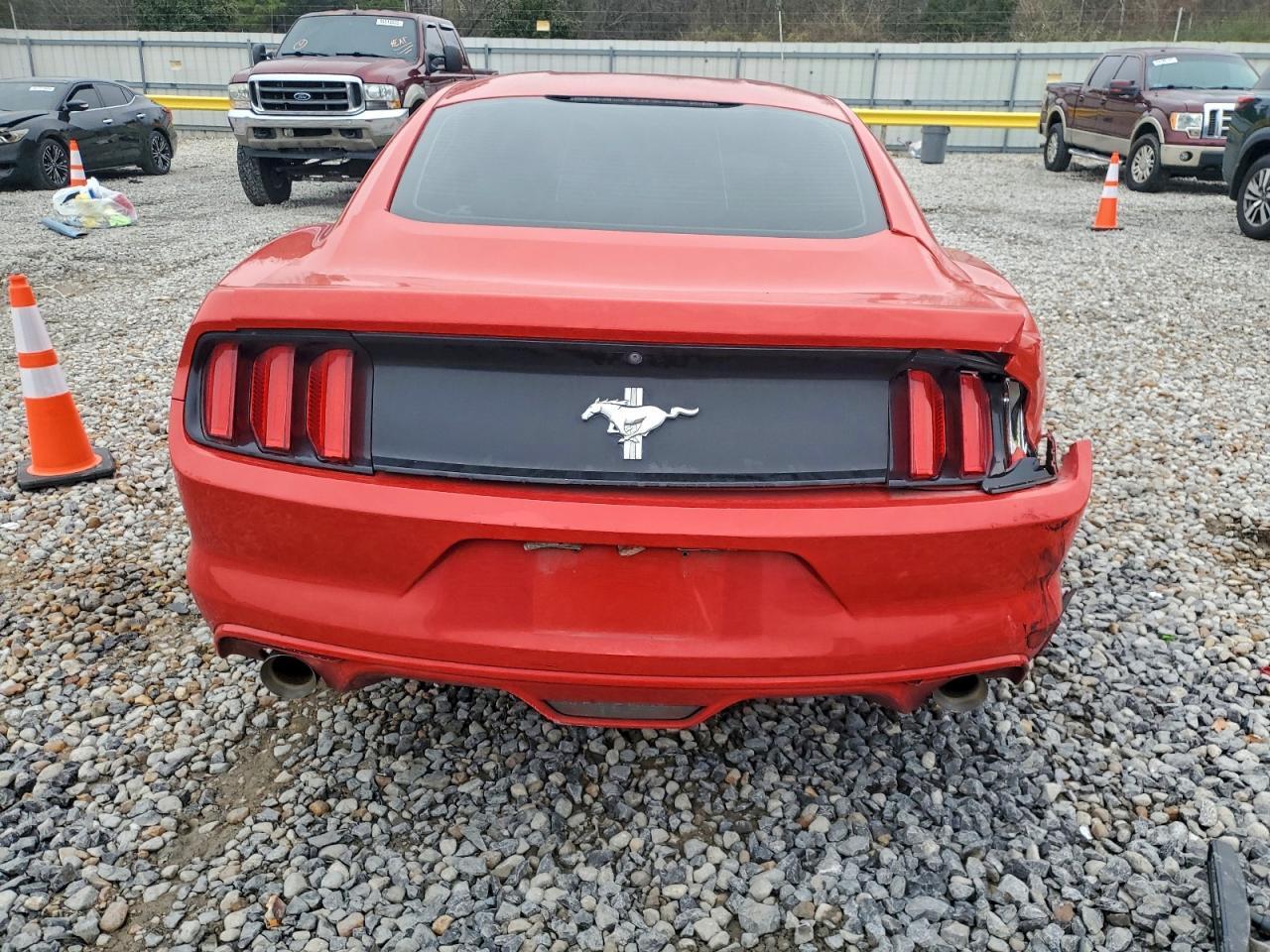 2017 Ford Mustang - Фото 6