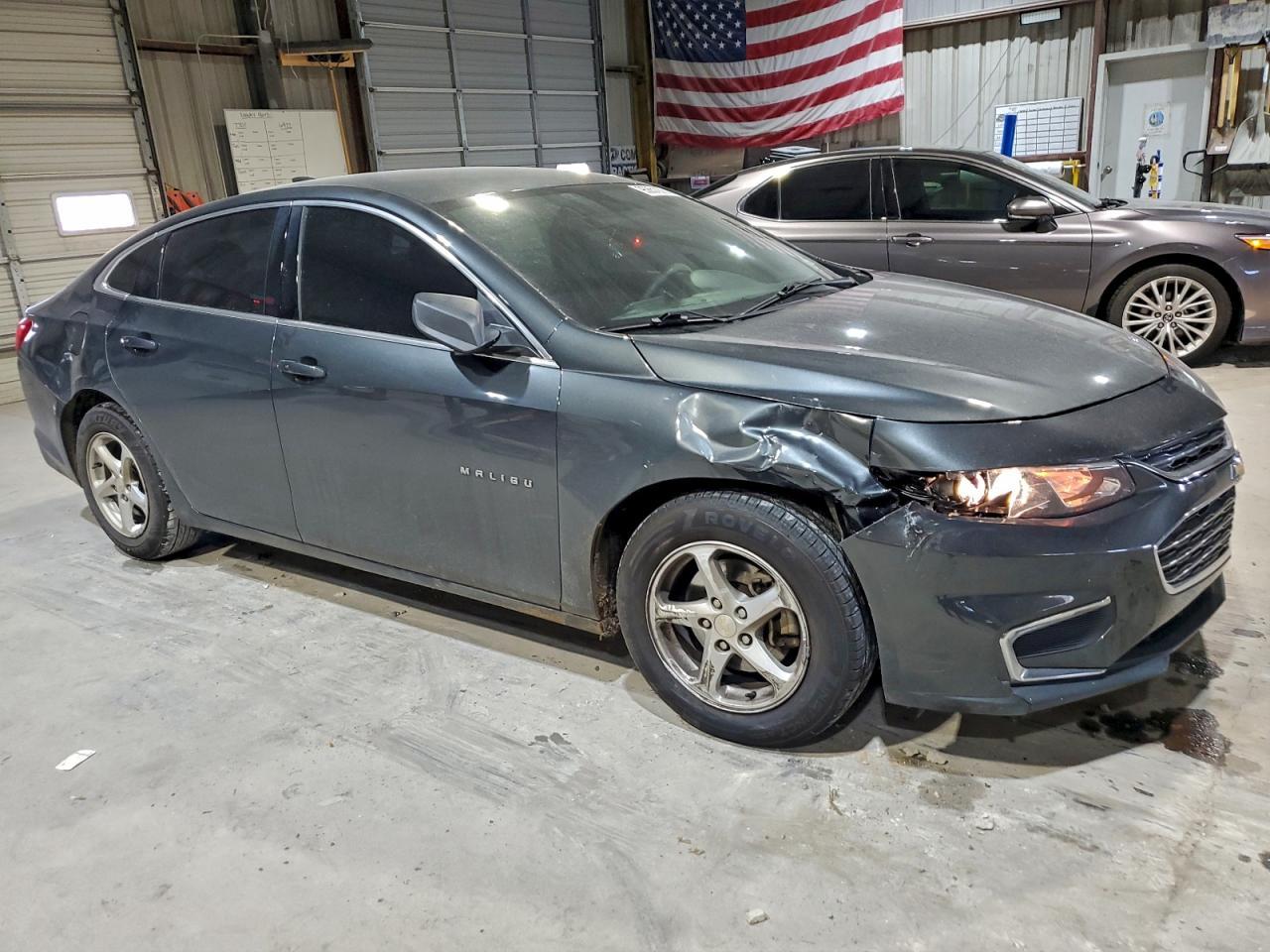 2018 Chevrolet Malibu Ls - Фото 4