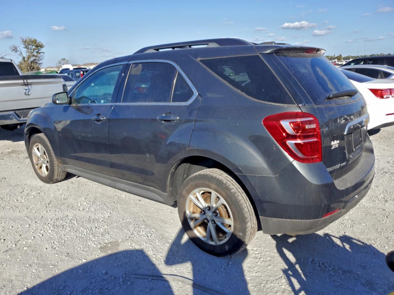 2017 Chevrolet Equinox Lt - Фото 2