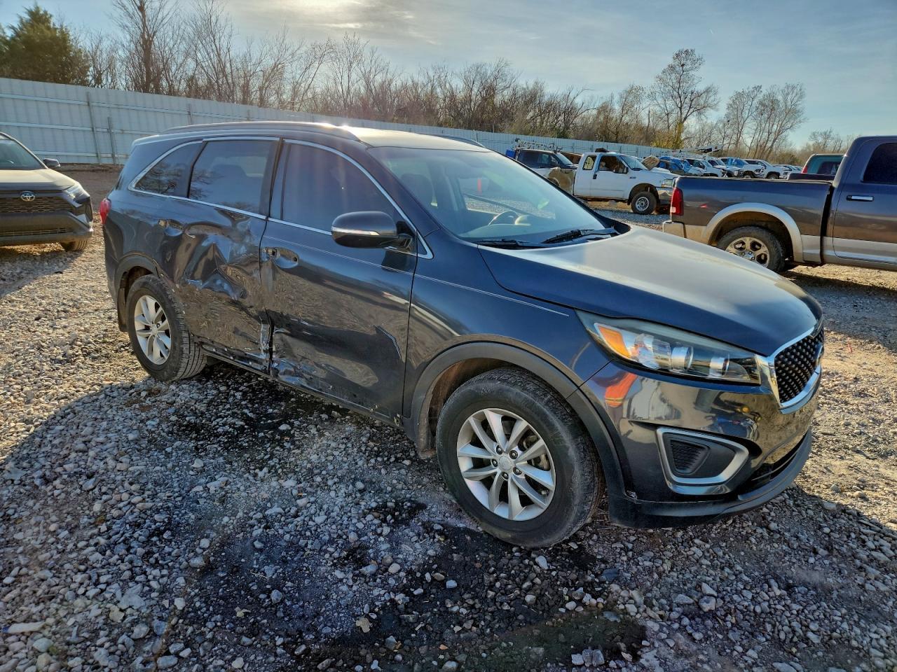 2017 Kia Sorento Lx - Фото 4