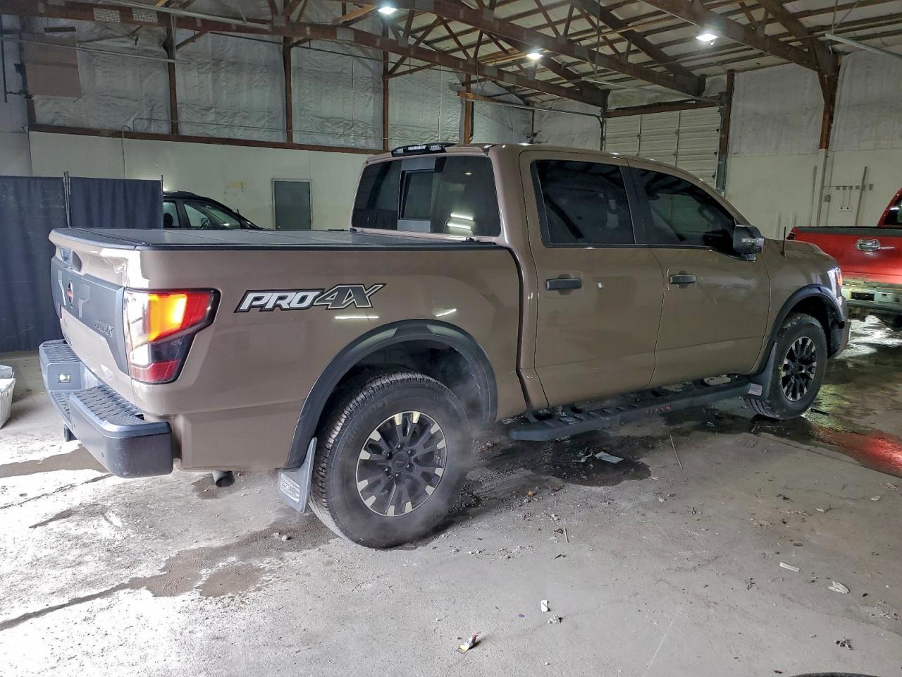 2021 Nissan Titan Sv - Image 3