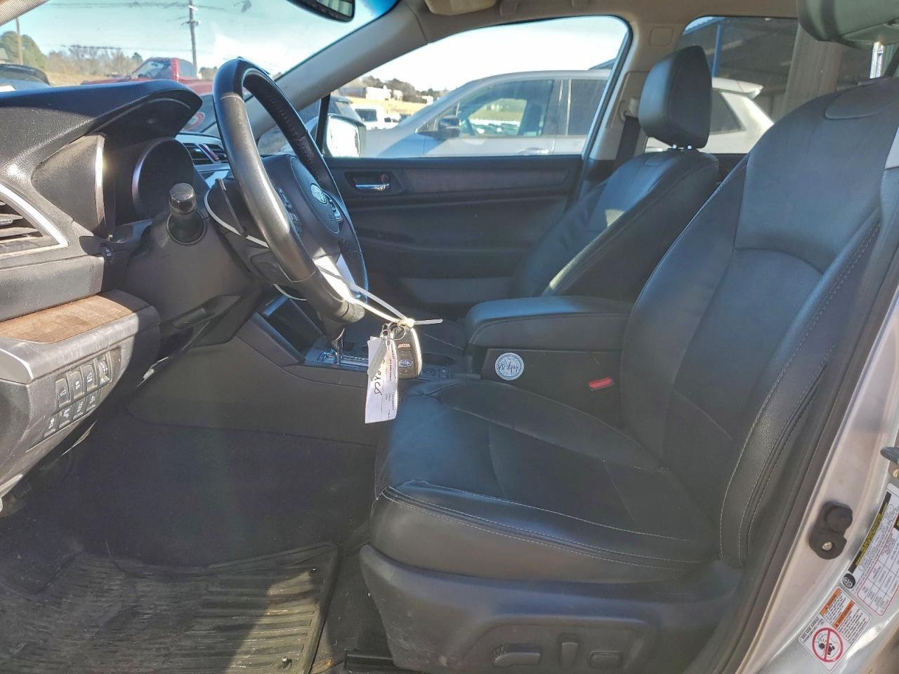 2016 Subaru Outback 2.5I Limited - Image 7