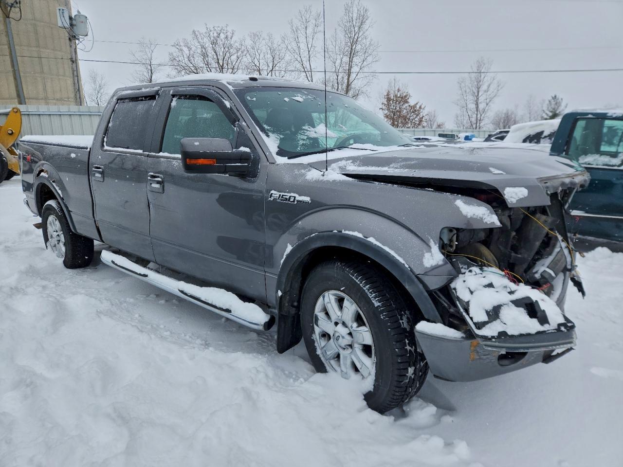 2010 Ford F150 Supercrew - Image 4