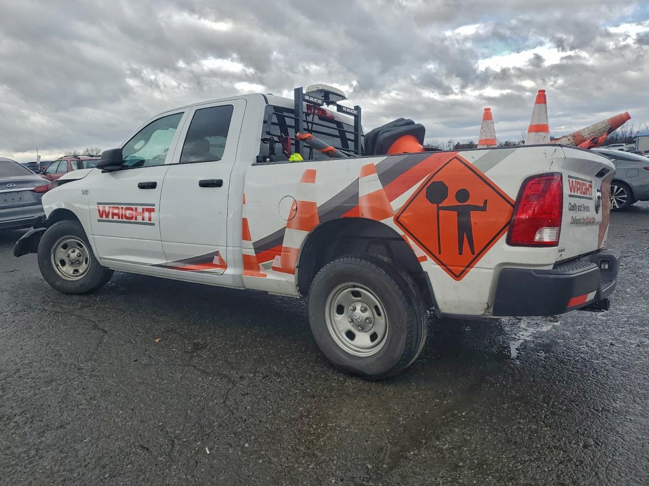 2022 Ram 1500 Classic Tradesman - Фото 2