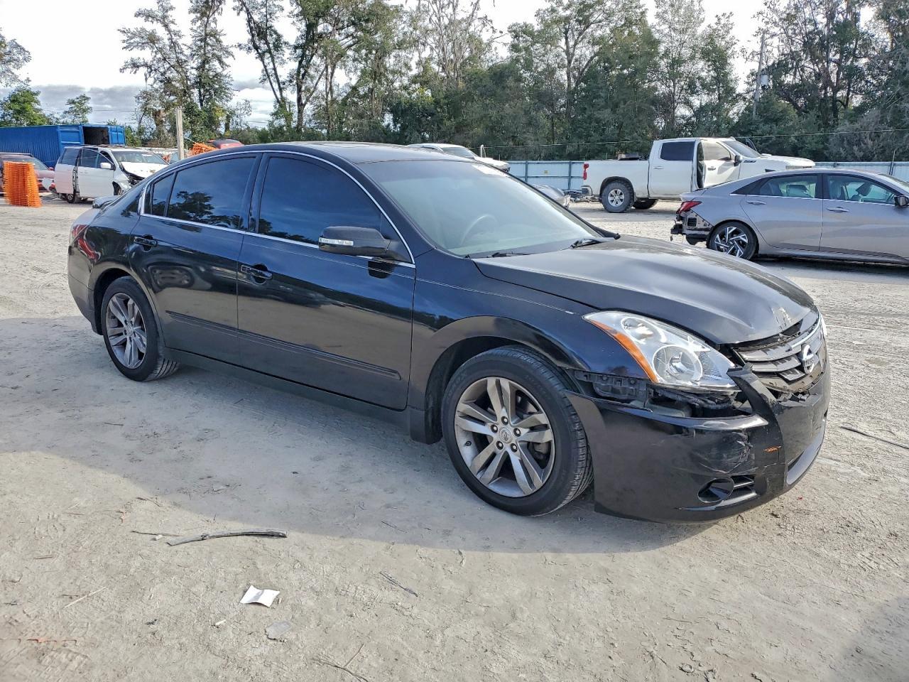 2012 Nissan Altima Sr - Image 4