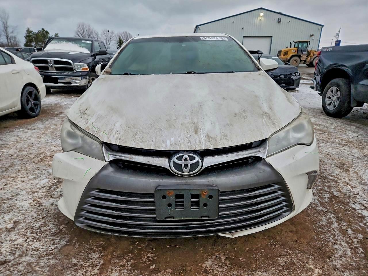 2015 Toyota Camry Le - Фото 5