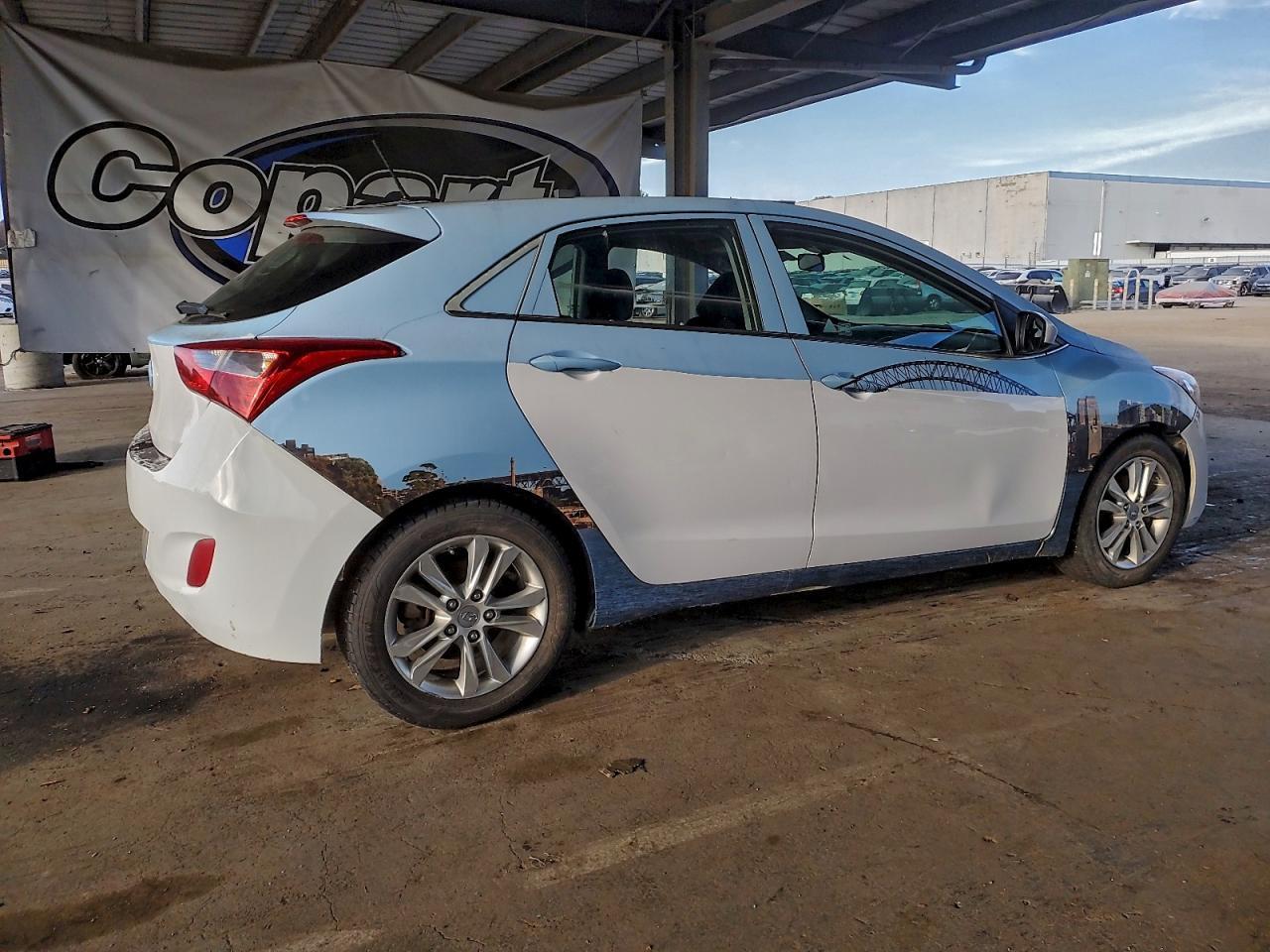 2017 Hyundai Elantra Gt - Image 3