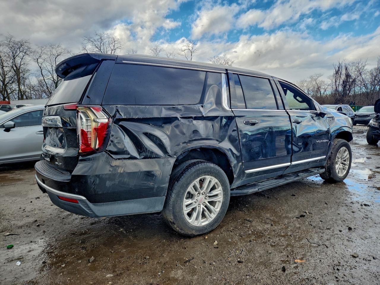 2021 GMC Yukon Xl C1500 Slt - Фото 3