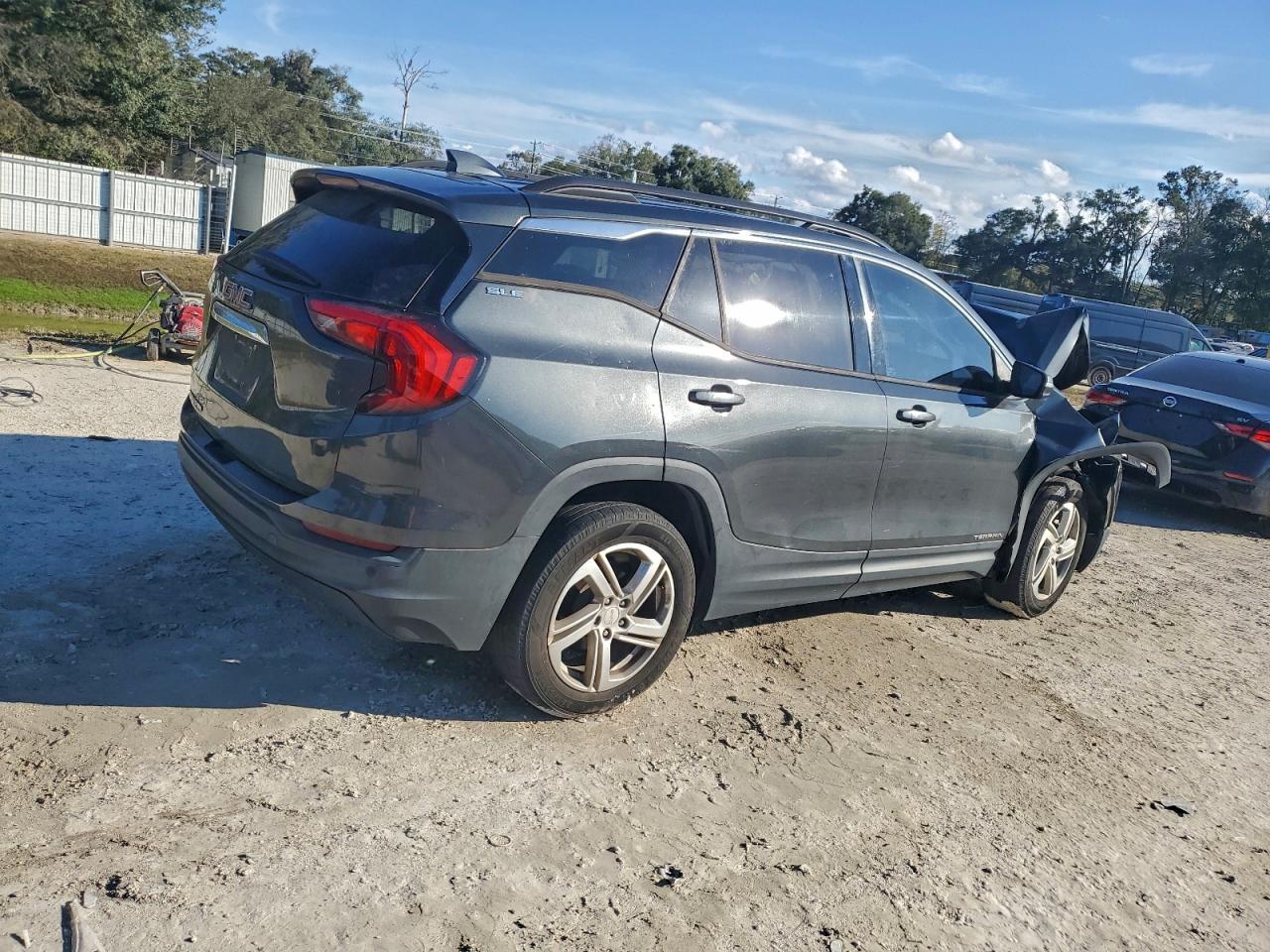 2018 GMC Terrain Sle - Image 3