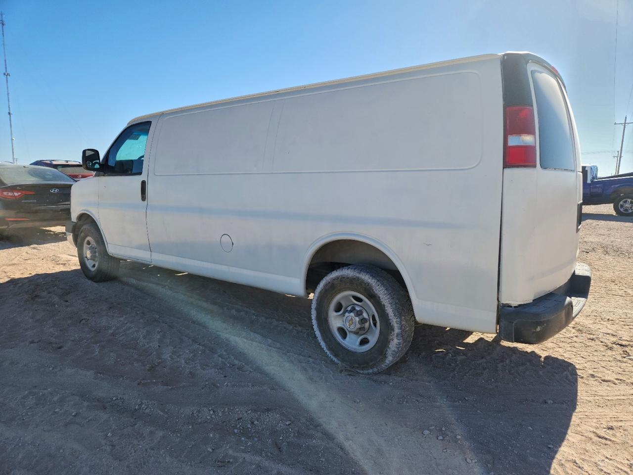 2003 Chevrolet Express G3500 - Фото 2