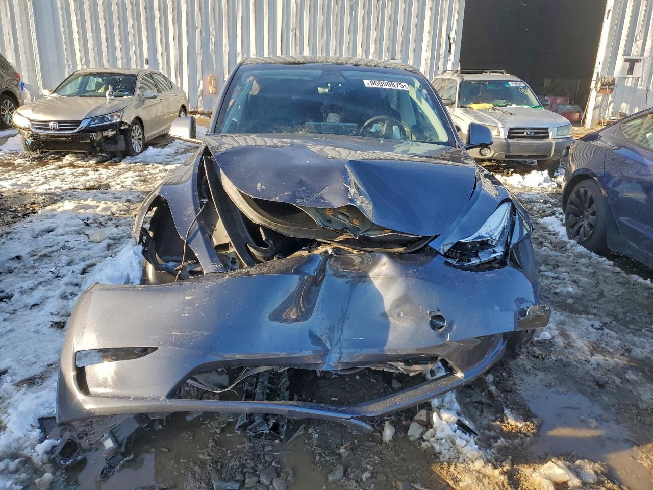 2023 Tesla Model Y - Image 5