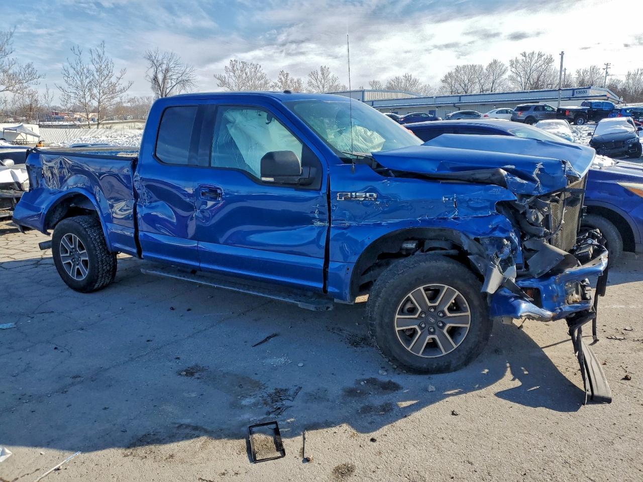 2017 Ford F150 Super Cab - Фото 4