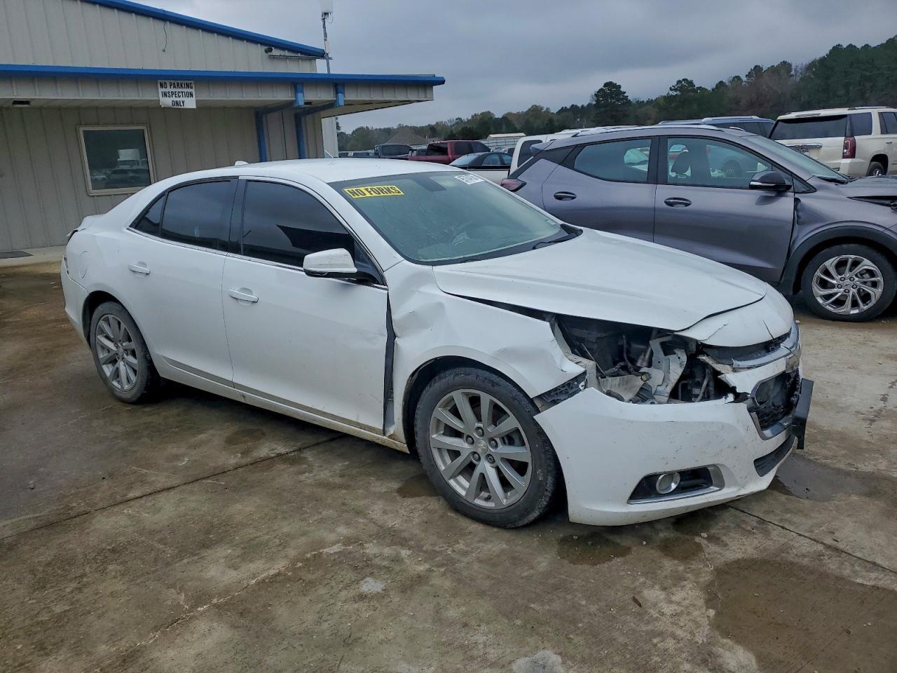 2014 Chevrolet Malibu 2Lt - Image 4