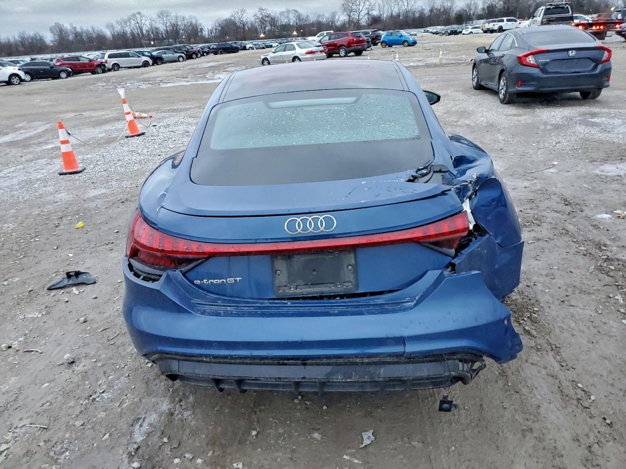 2022 Audi E-Tron Gt - Фото 6