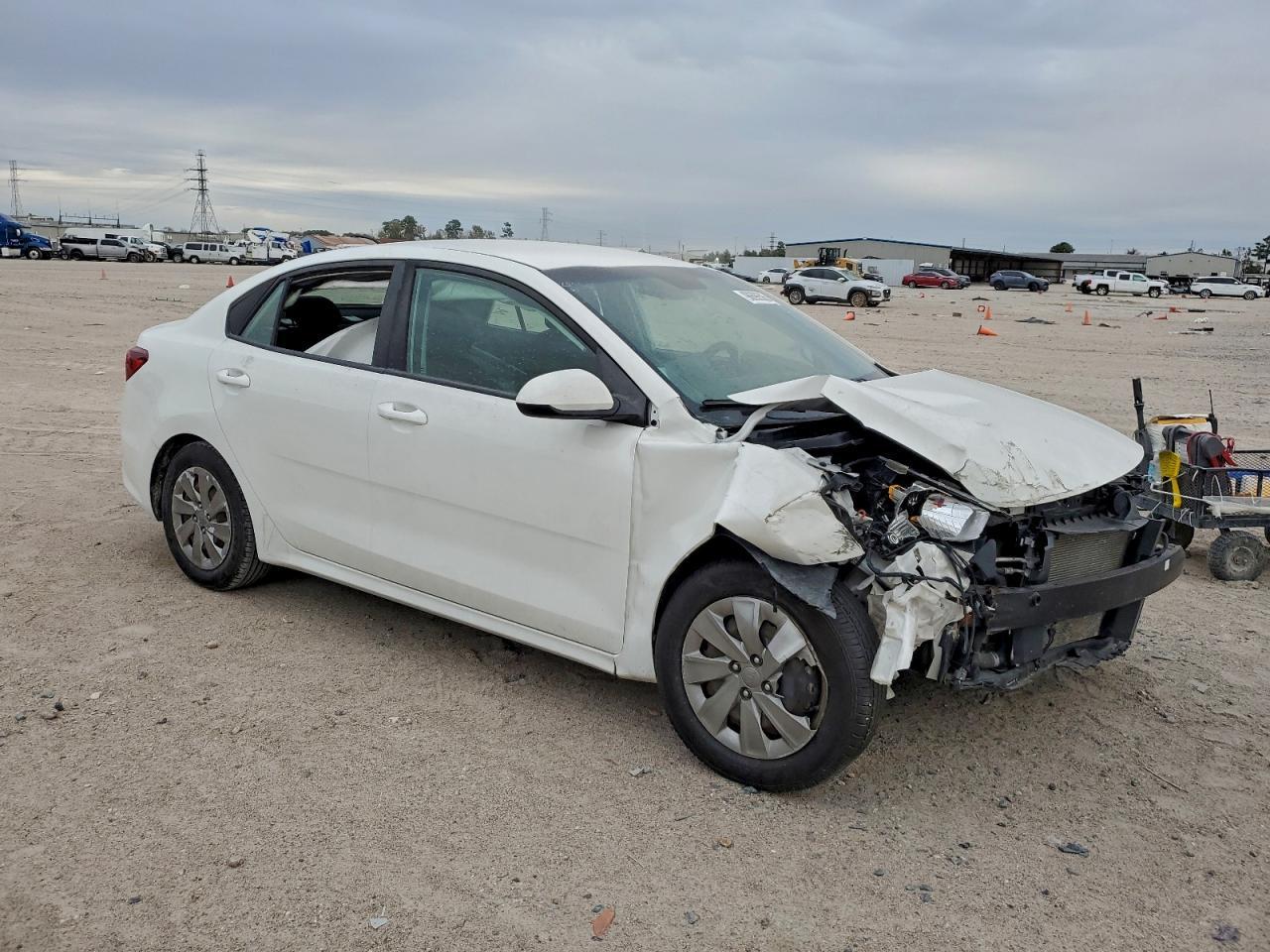 2019 Kia Rio S - Фото 4