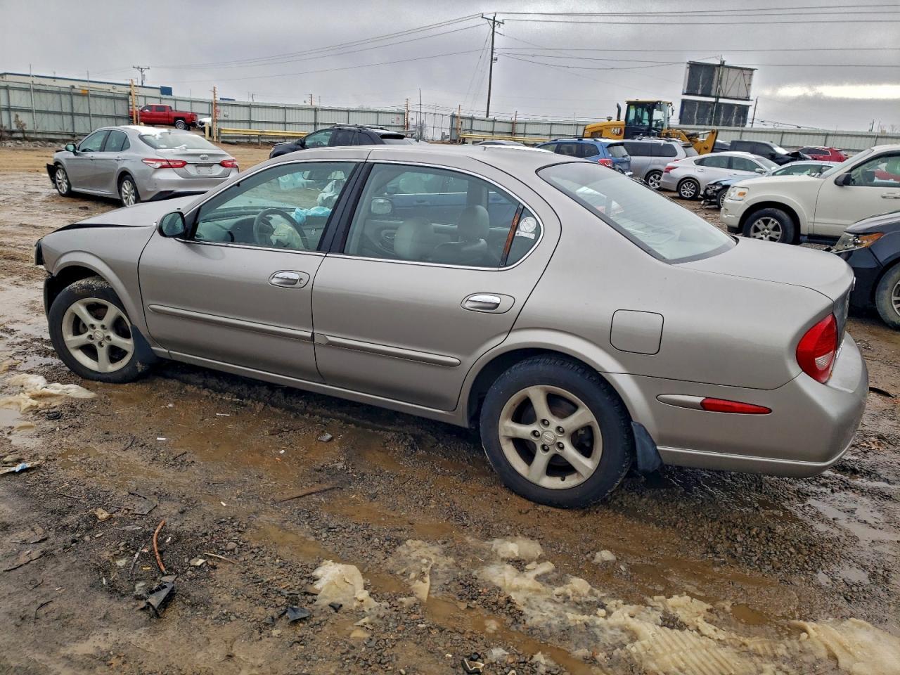 2000 Nissan Maxima Gle - Фото 2