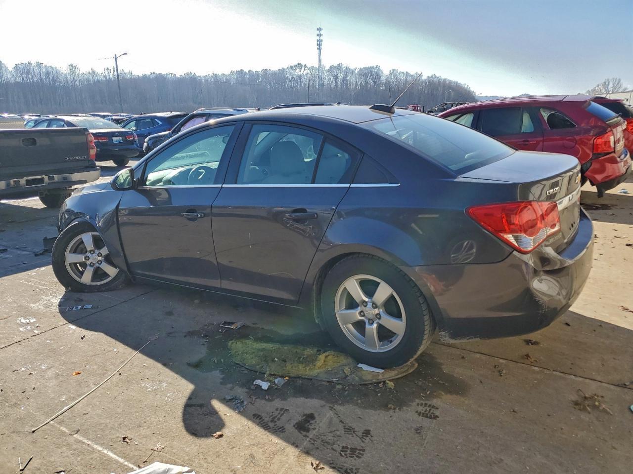 2015 Chev Cruze Lt - Image 2