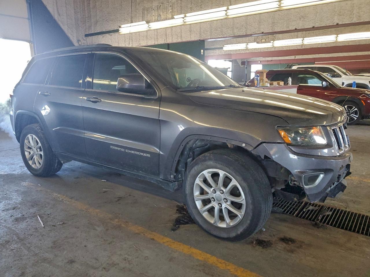 2014 Jeep Grand Cherokee Laredo - Image 4