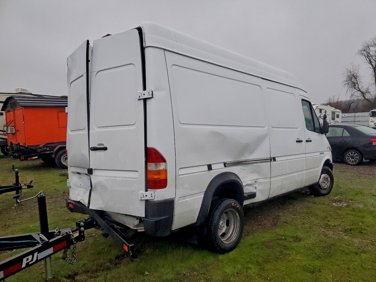 2006 Dodge Sprinter 3500 Utility / Service Van - Фото 3