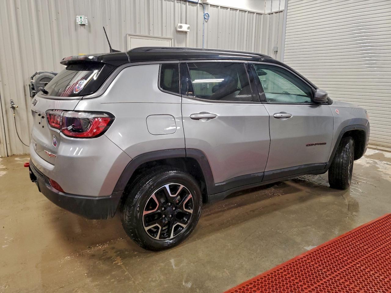 2021 Jeep Compass Trailhawk - Фото 3