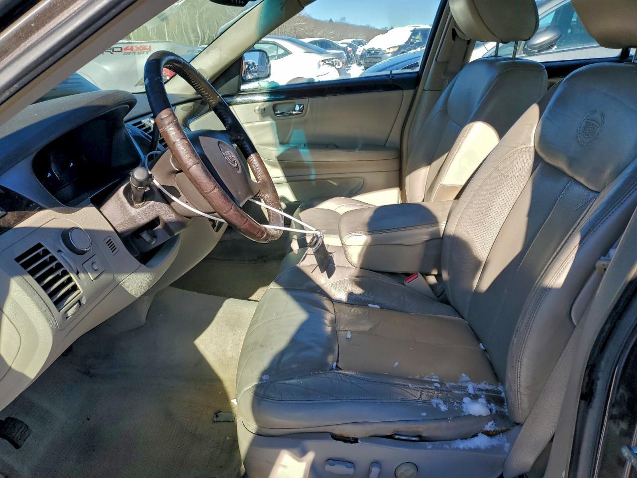 2009 Cadillac Dts - Image 7