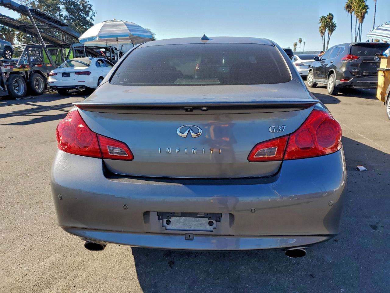 2012 Infiniti G37 Base - Фото 6