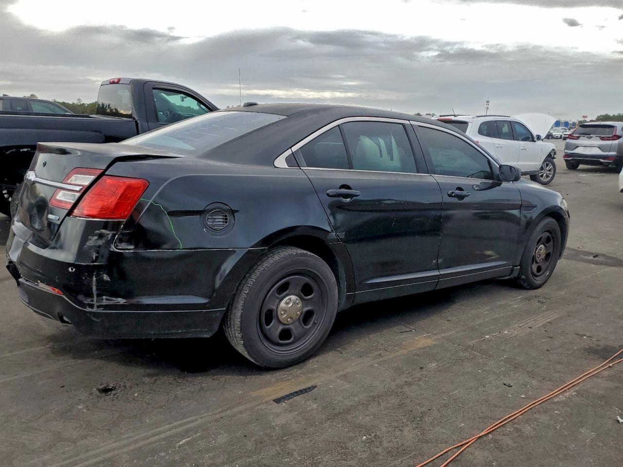 2014 Ford Taurus Police Interceptor - Image 3