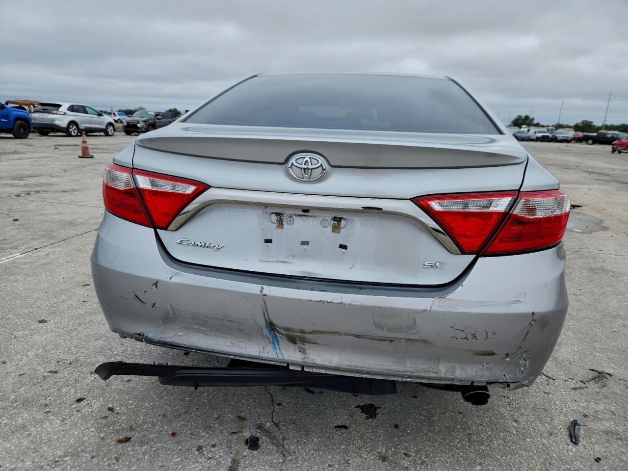 2016 Toyota Camry Le - Image 6