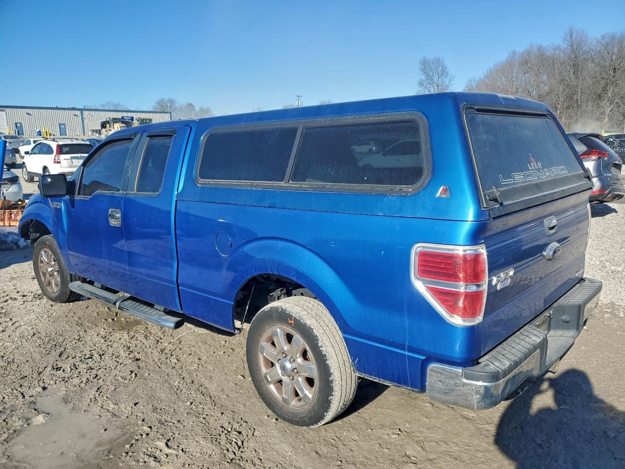 2013 Ford F150 Super Cab - Фото 2