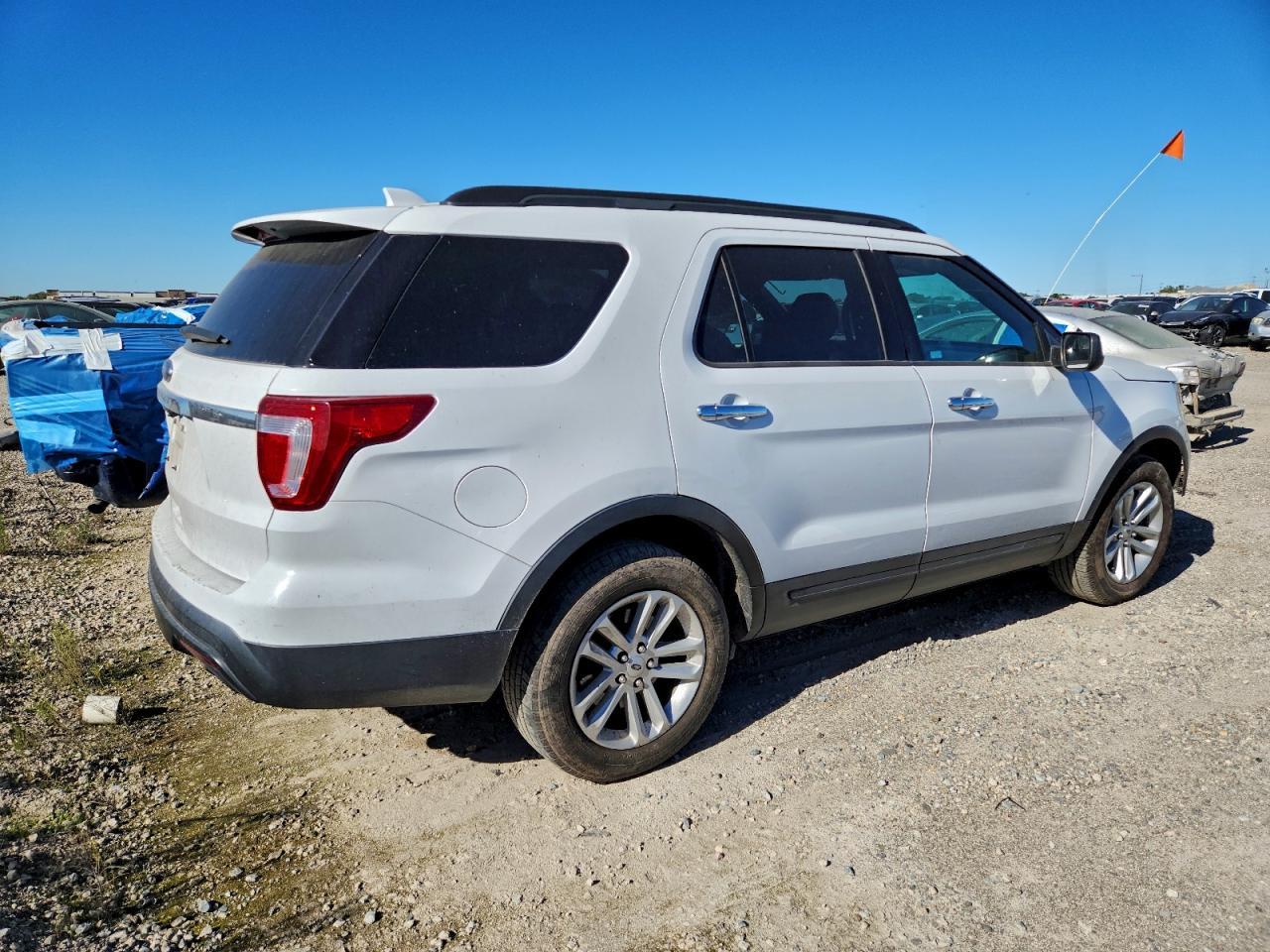 2017 Ford Explorer - Image 3