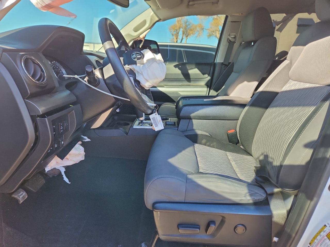 2016 Toyota Tundra Crewmax Sr5 - Image 7