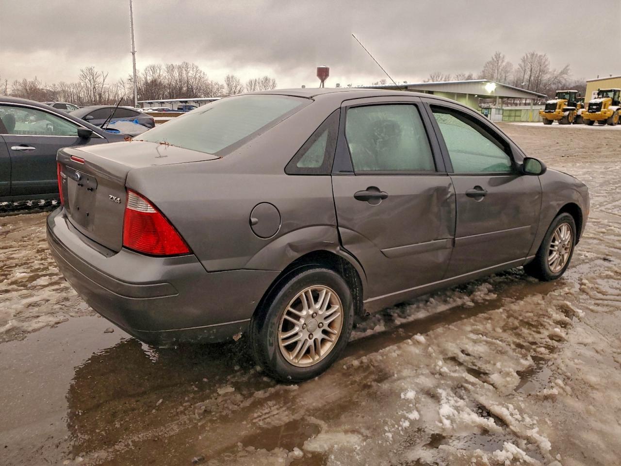 2005 Ford Focus Zx4 - Фото 3