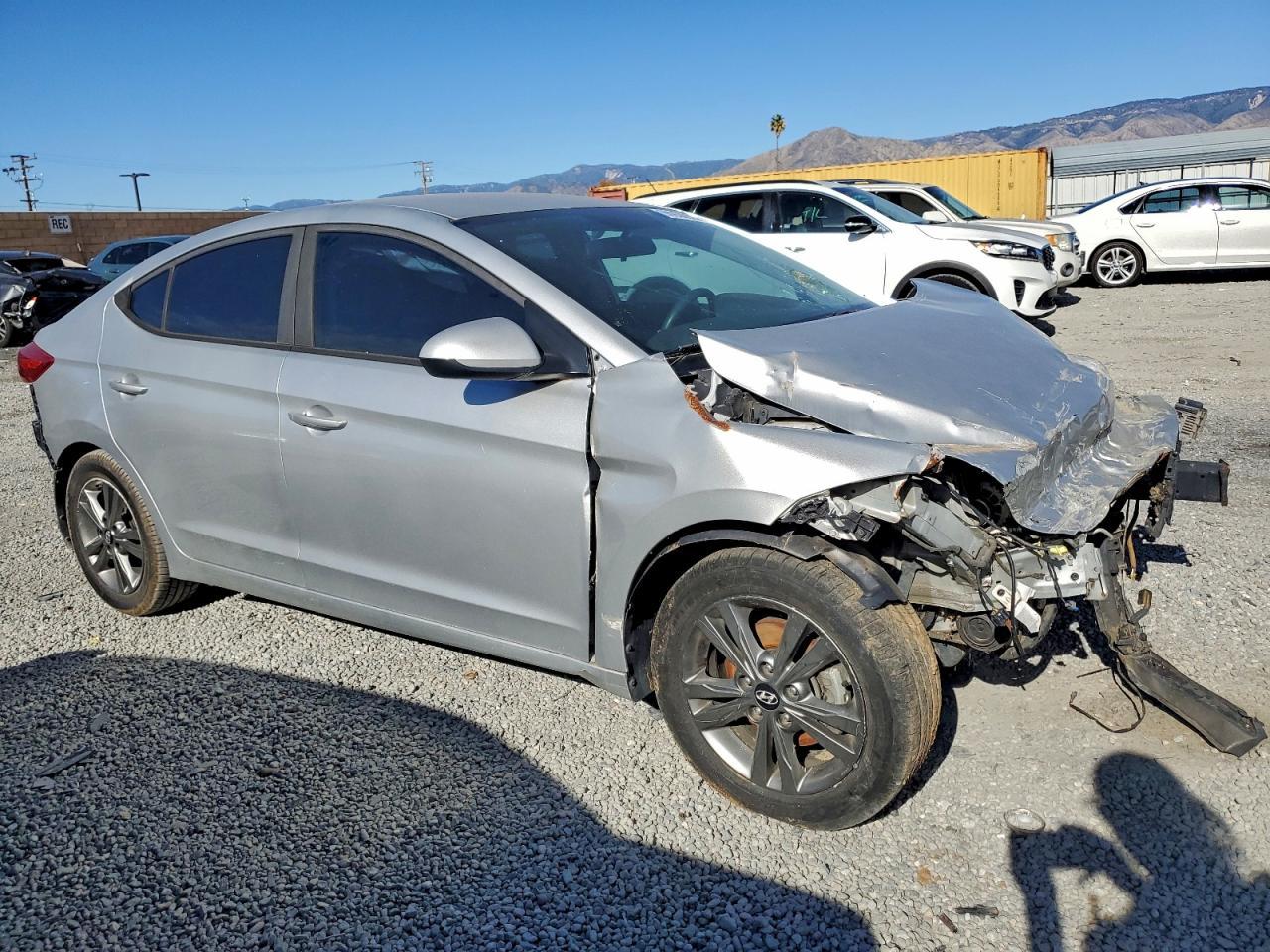 2017 Hyundai Elantra Se - Image 4