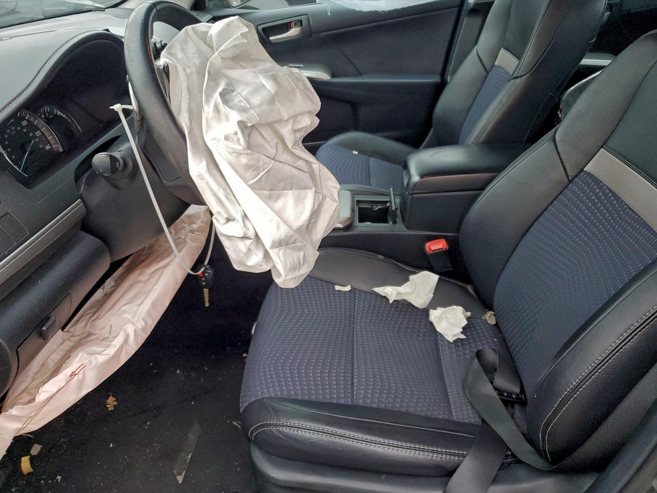 2012 Toyota Camry Base - Image 7