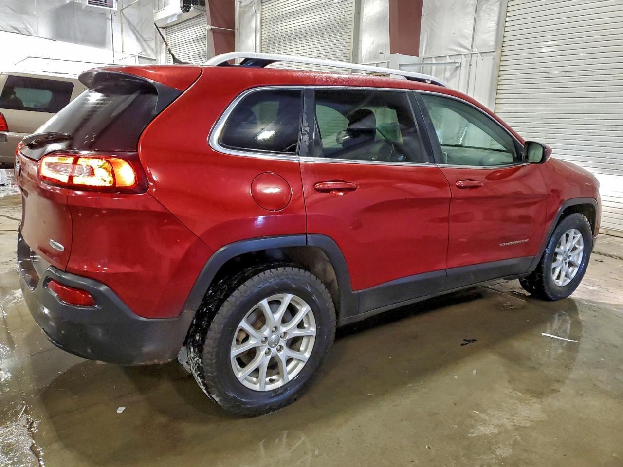 2015 Jeep Cherokee Latitude - Фото 3