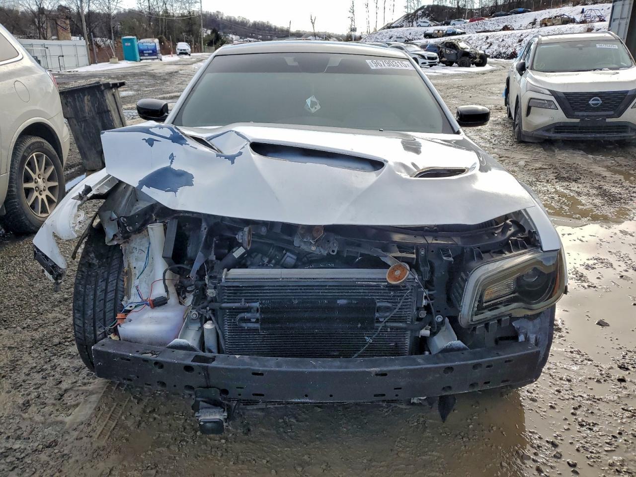 2014 Chrysler 300 Srt-8 - Image 5