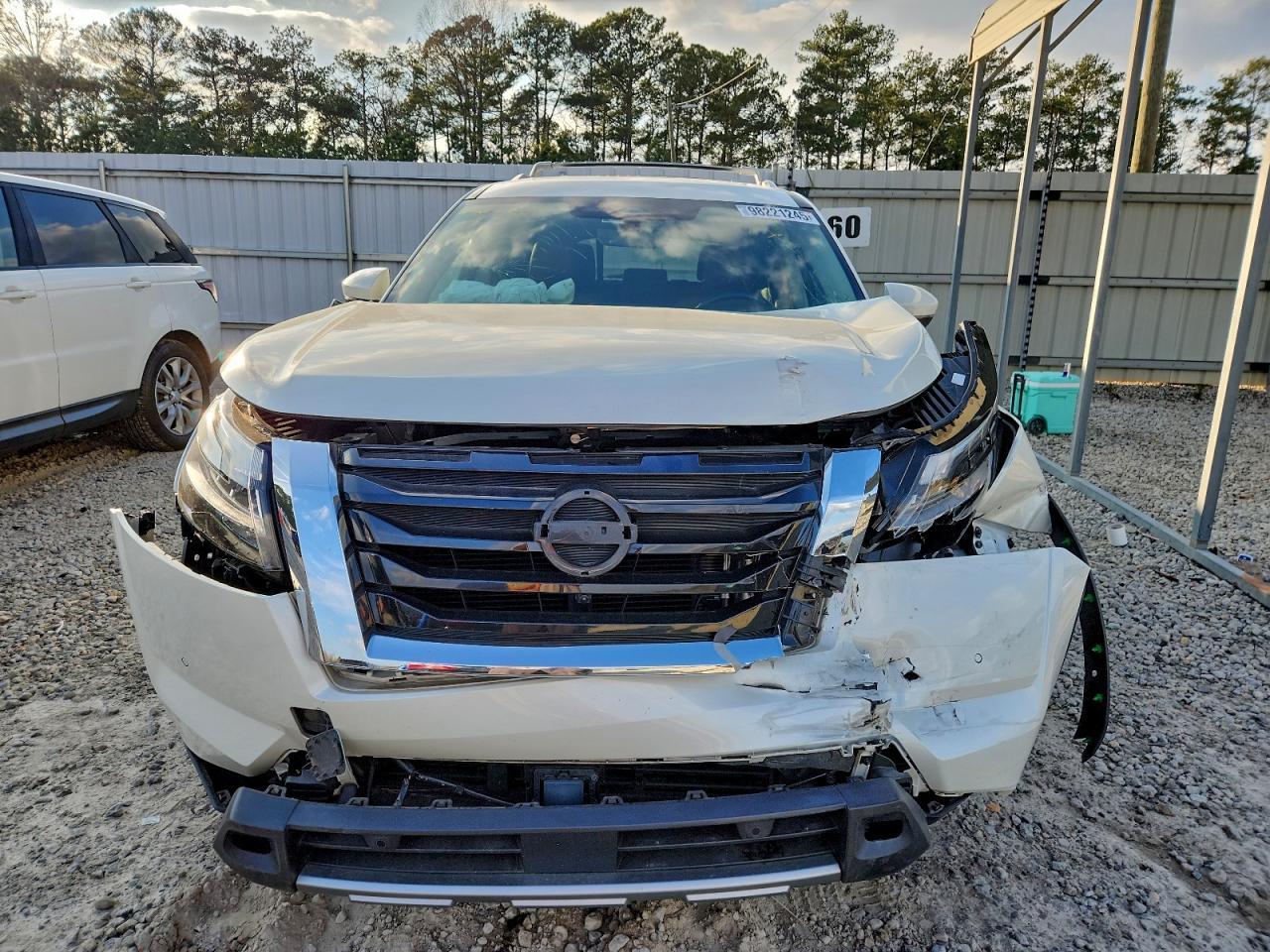 2023 Nissan Pathfinder Platinum - Фото 5
