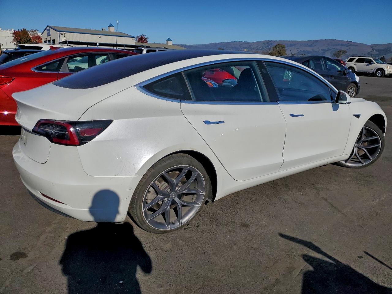 2017 Tesla Model 3 - Фото 3