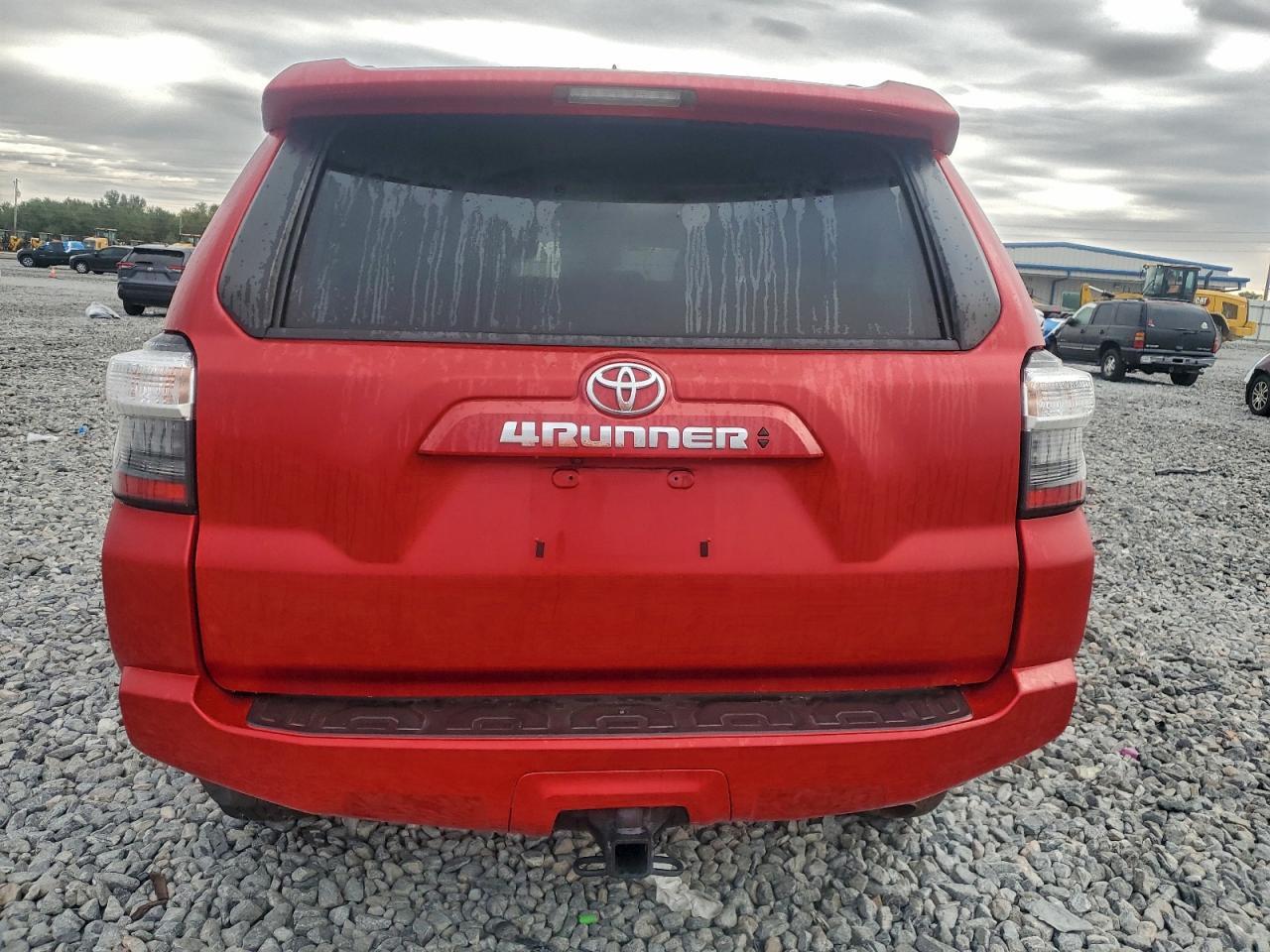 2022 Toyota 4Runner Sr5 - Image 6
