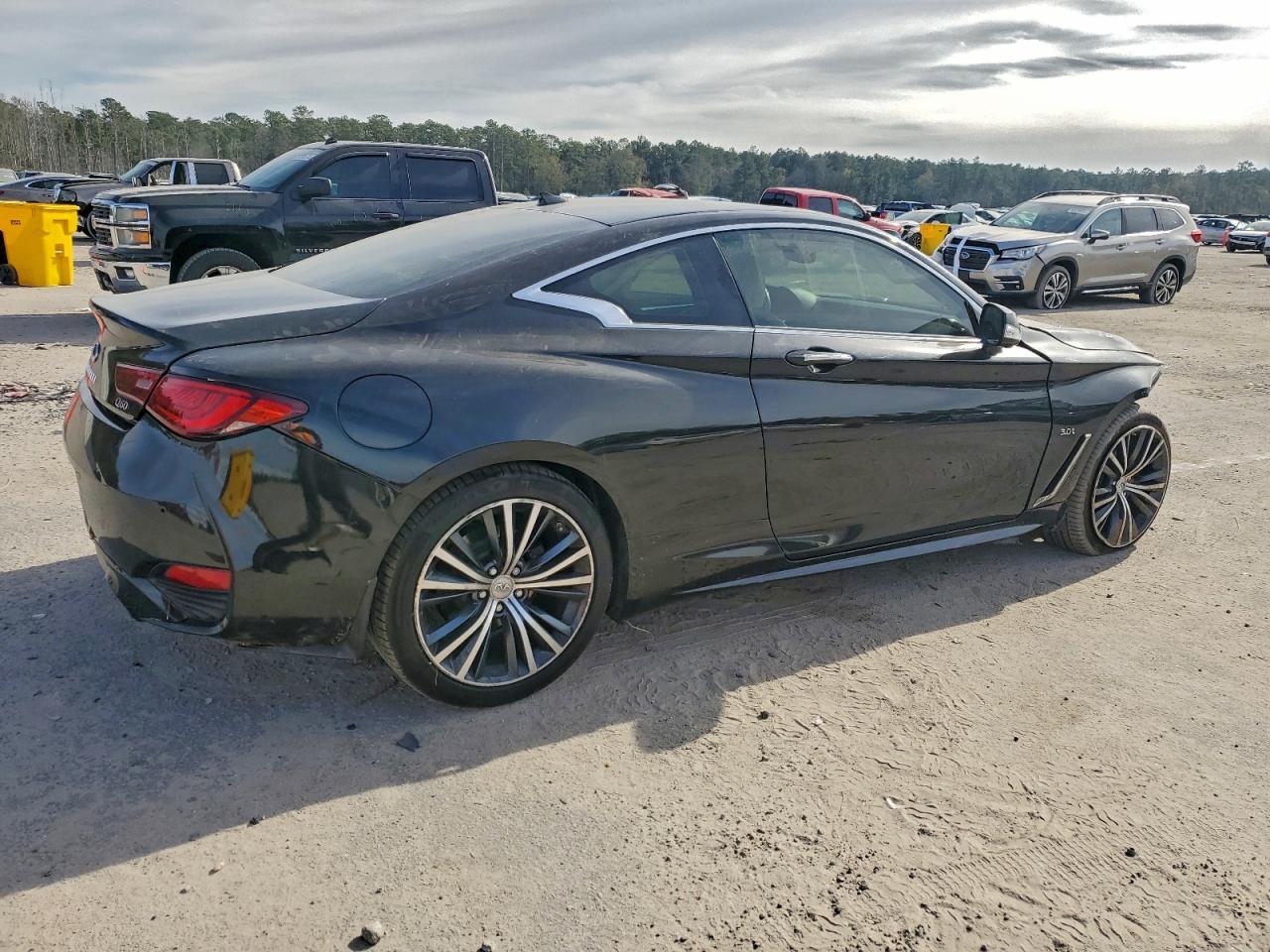 2017 Infiniti Q60 Premium - Фото 3