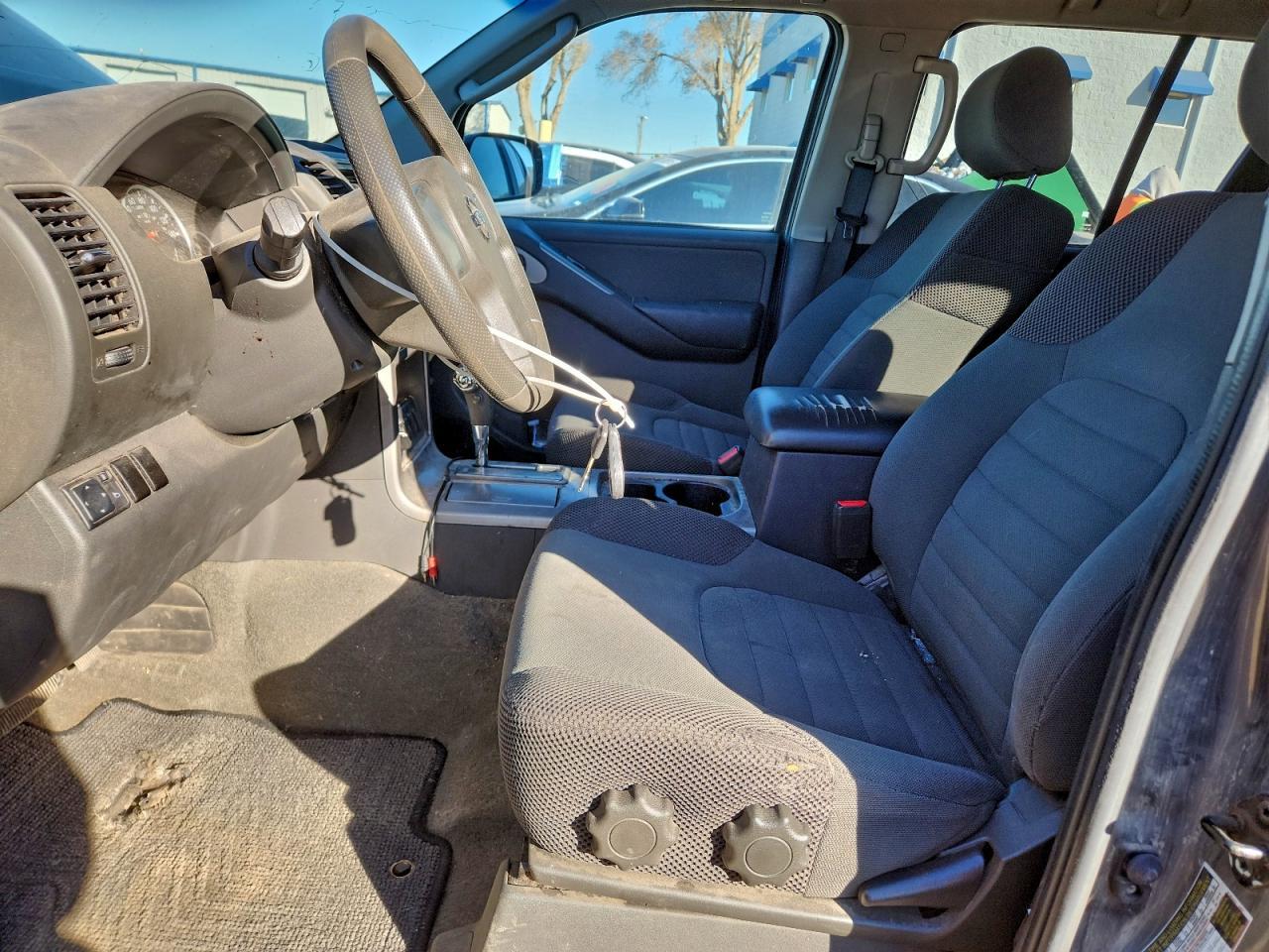 2008 Nissan Pathfinder S - Image 7