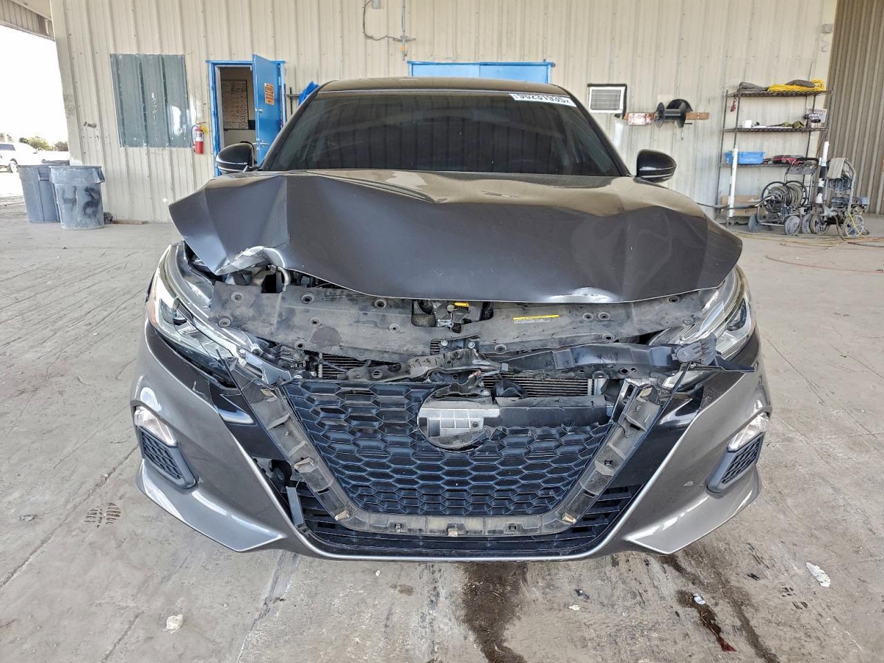 2019 Nissan Altima Sr - Фото 5