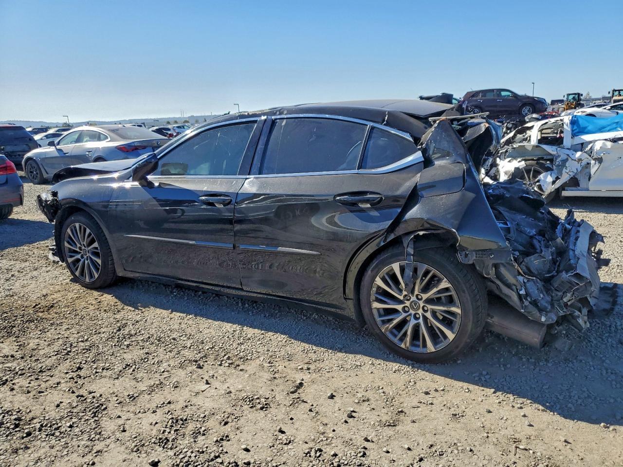 2019 Lexus Es 350 - Image 2