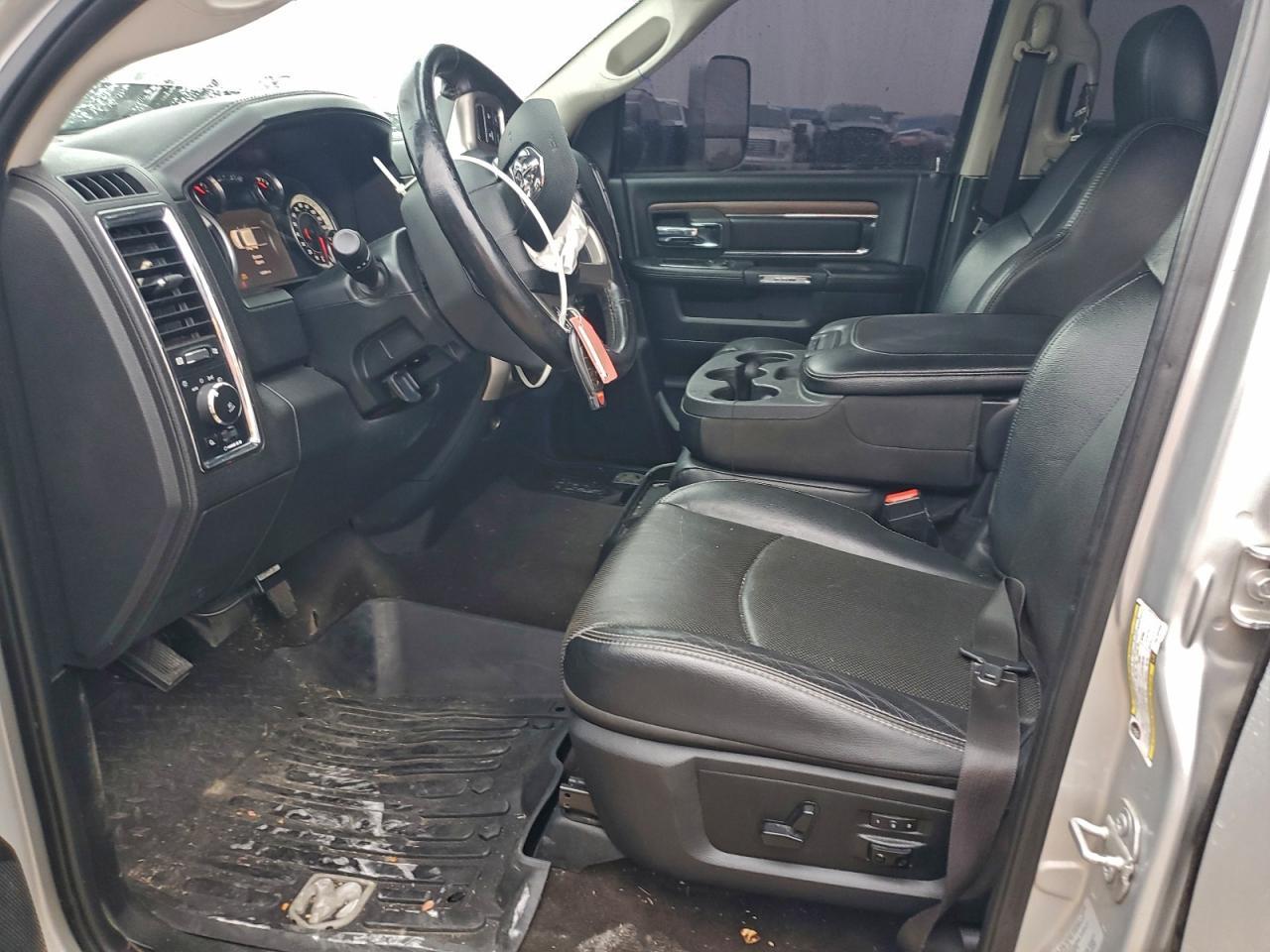 2017 Ram 2500 Laramie - Image 7