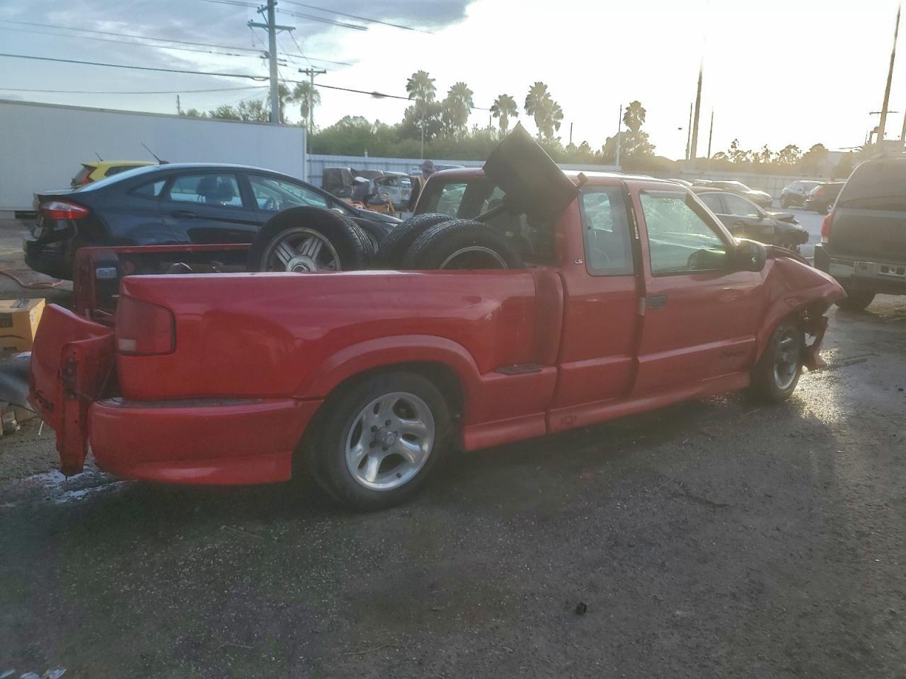 2001 Chevrolet S Truck S10 - Image 3
