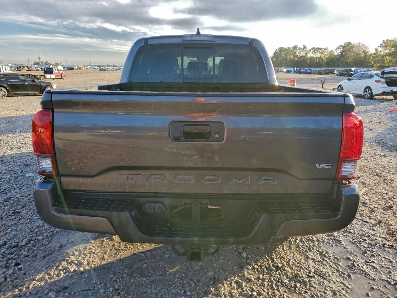 2022 Toyota Tacoma Double Cab - Фото 6