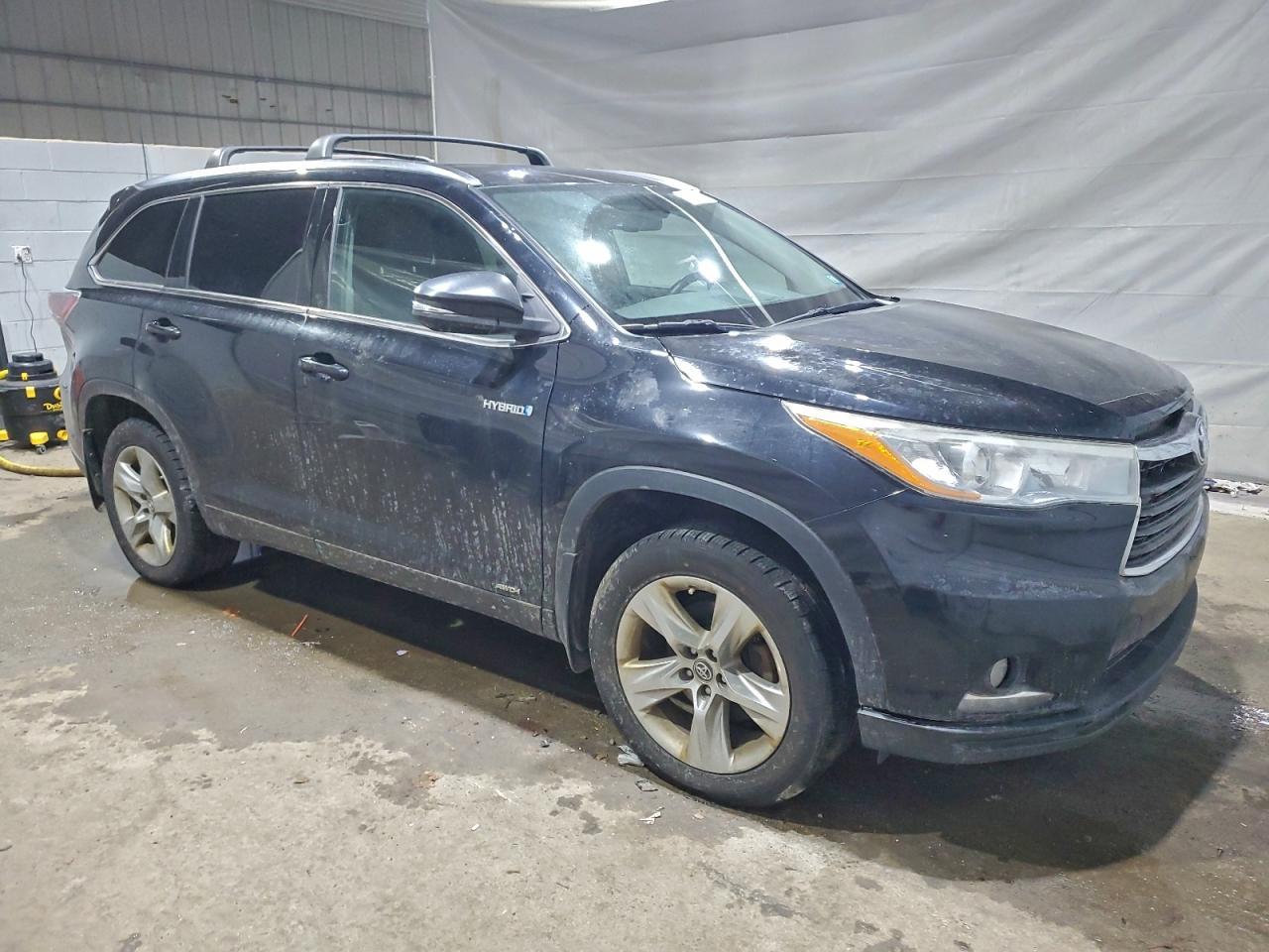 2016 Toyota Highlander Hybrid Limited - Image 4