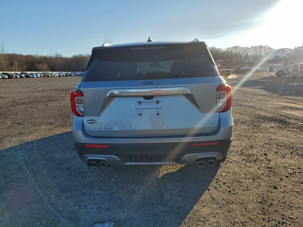 2022 Ford Explorer Platinum - Фото 6