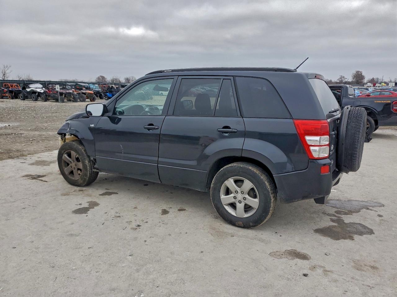 2006 Suzuki Grand Vitara Premium - Image 2